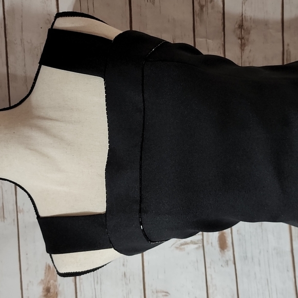 Bahari Group Dress - Size 10P - Picture 2 of 4